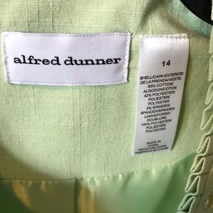 Alfred Dunner Jackets & Coats - Alfred Dunner unconstructed beaded short jacket Alfred Dunner Jackets & Coats - Alfred Dunner unconstructed beaded short jacket